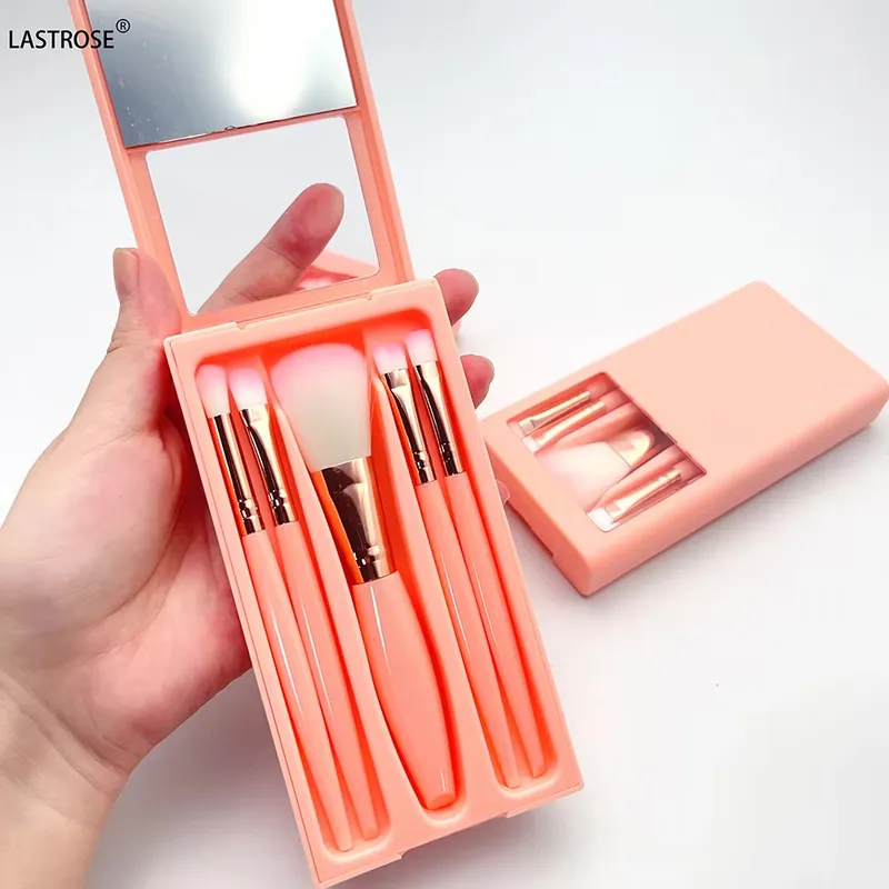 High Quality Portable Travel 5pcs Makeup Brushes Set Foundation Eyeshadow Brush OEM logo Make up Brushes with Mirror