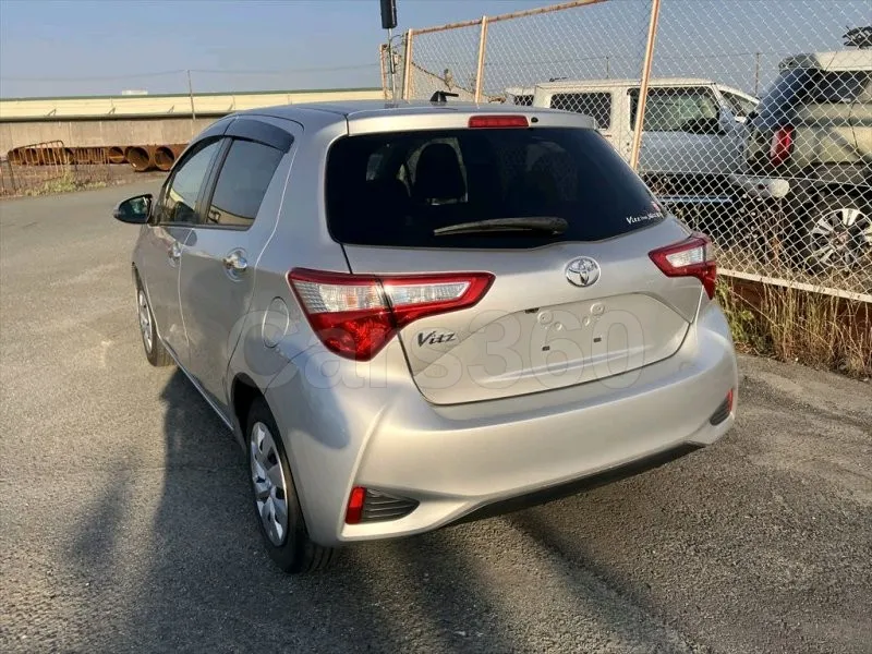 Toyota Vitz 2019 Silver