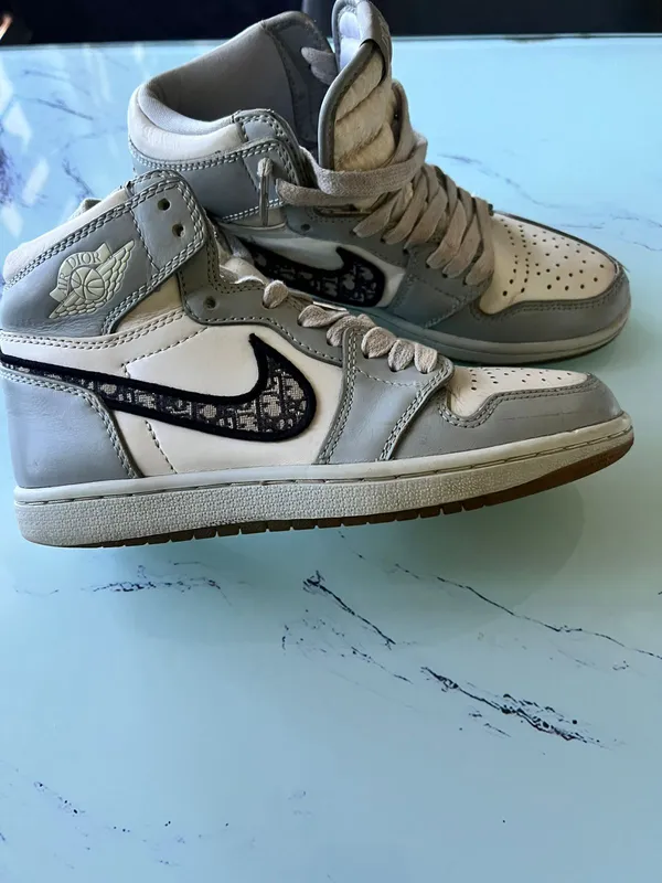Jordan 1 High Retro Dior
