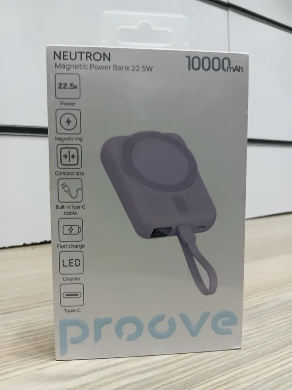 Proove Neutron Magnetic Power Bank 10000mAh and 22.5W fast-charging.