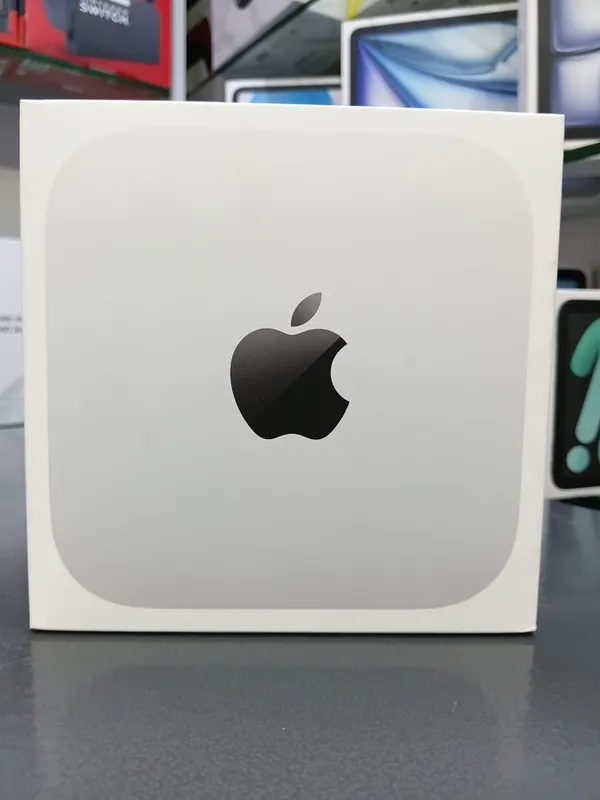 Mac mini with the Apple M4 chip 16GB of unified memory and a 512GB SSD
