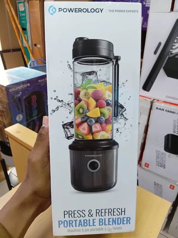 The Powerology Press & Refresh Portable Blender (450mL, 126W) in black