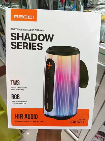 The Recci Shadow Series RSK-W45 portable wireless Bluetooth speaker.