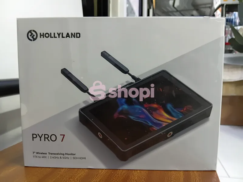 The Hollyland Pyro 7 7-inch wireless transceiving monitor