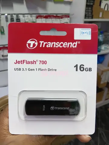 Transcend JetFlash 700 16GB USB 3.1 Gen 1 Flash Drive