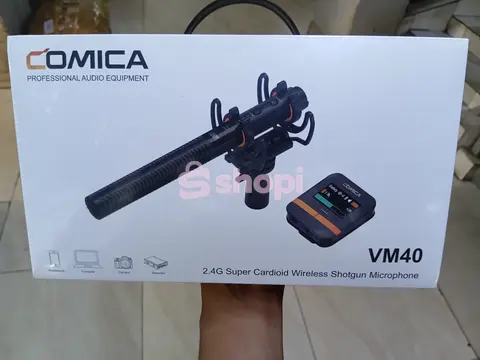 Comica VM40 2.4G super-cardioid wireless shotgun microphone system.