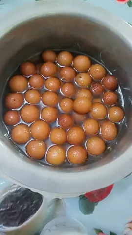 Homemade Sweet Gulab Jamun