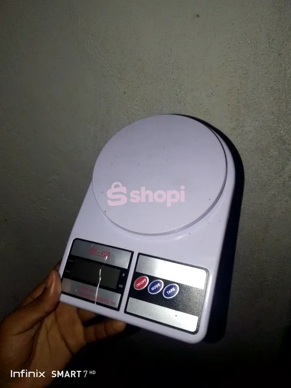Digital electric kitchen/food scale