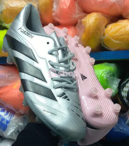 Soccer boots