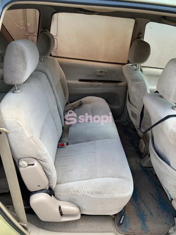 TOYOTA IPSUM 2001