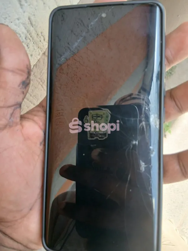 Smartphone with Curved Display and Quad Camera